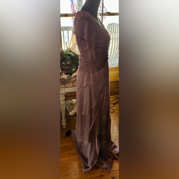 Adrianna Papell Tier Chiffon Petal Ruffle Ruched Rhinestone Evening Gown Sz 4 - Picture 5 of 12